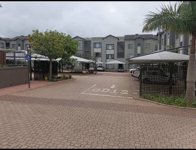 1 BEDROOM APARTMENT FOR SALE IN UMHLANGA RIDGE
